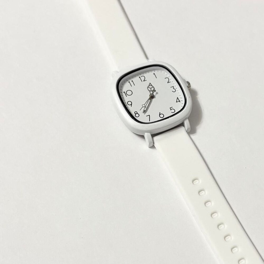 Ladies Quartz Watch With Stainless Steel Case & Silicone Band